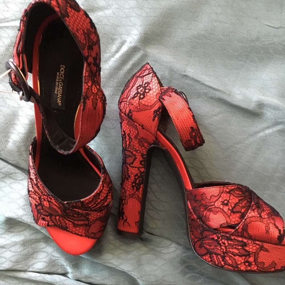 New Dolce & Gabbana lacy heels